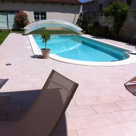 Apartmán Studio In With Shared Pool Enclosed Garden And Wifi 50 Km From The Beach *